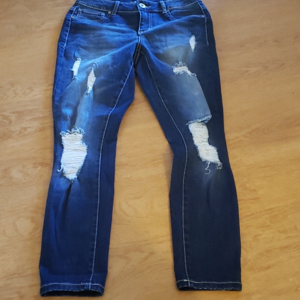 Maurices skinny distressed jeggings